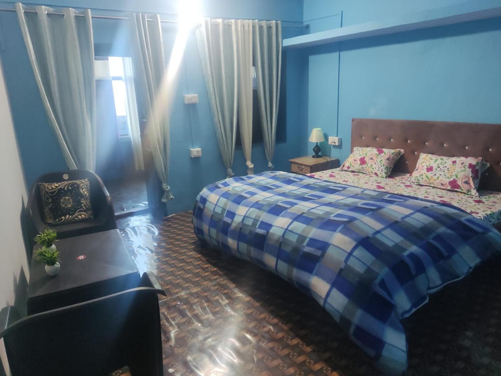 The Heavens Apartment Almora Luaran gambar