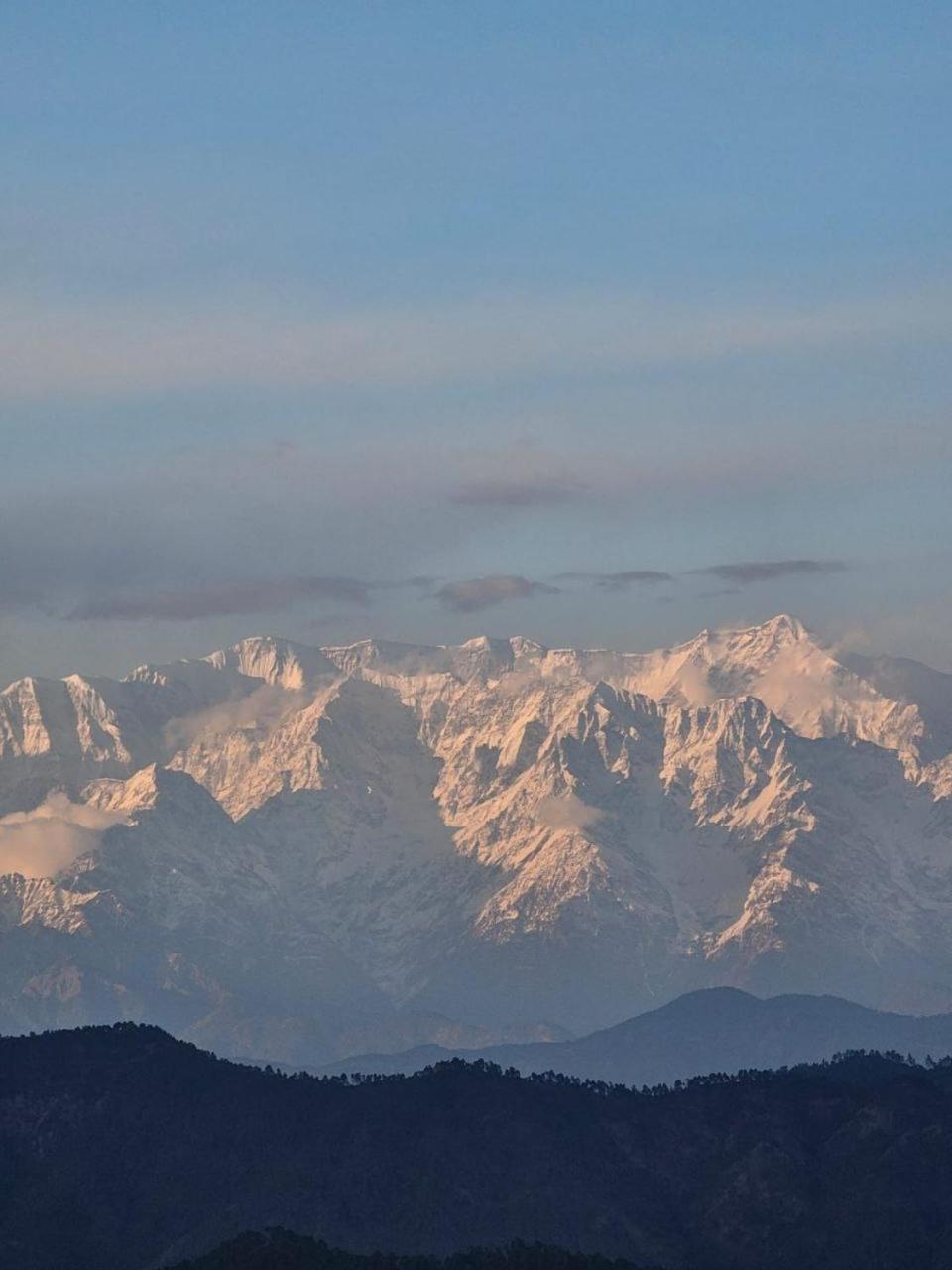 The Heavens Apartment Almora Luaran gambar